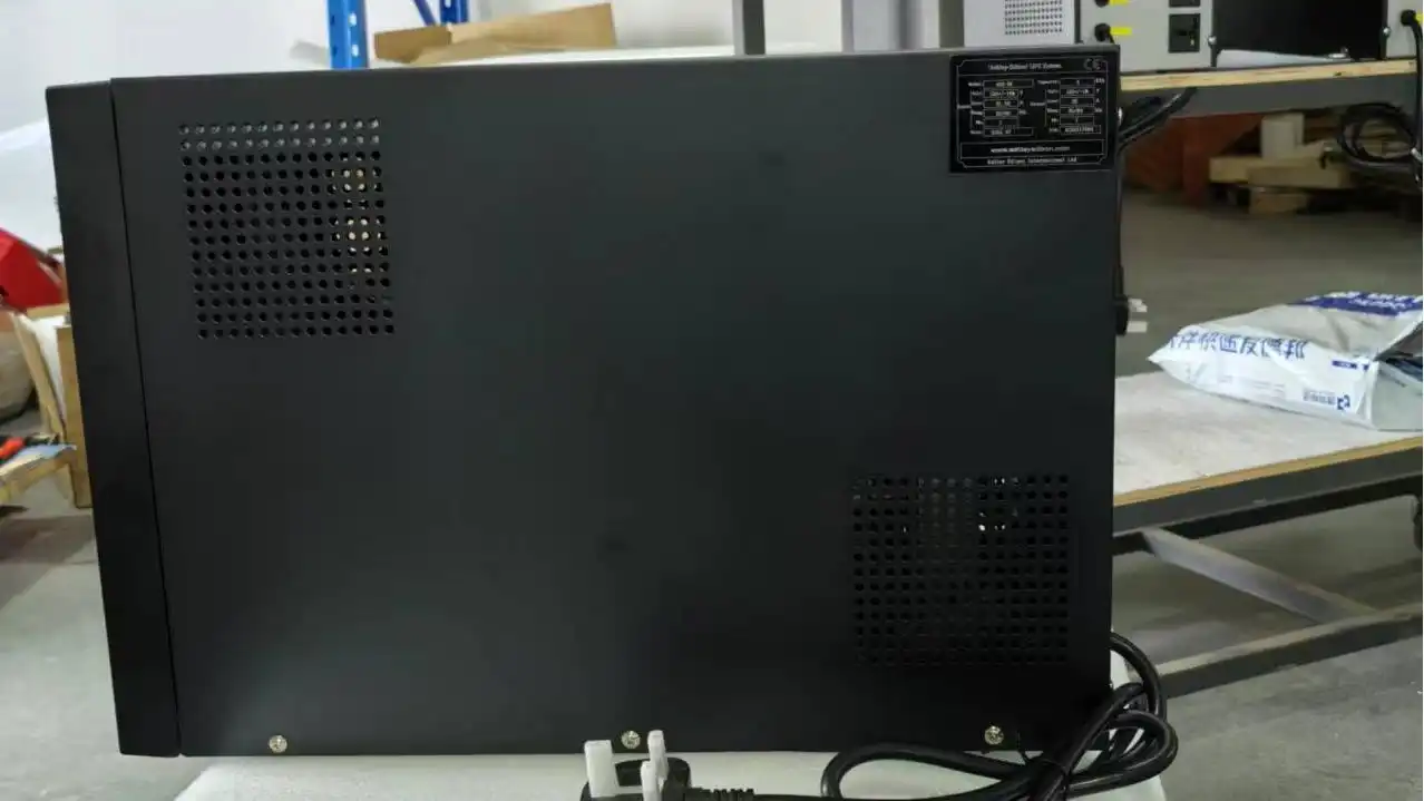 Advantages of Using a Large UPS Power Supply in Industrial Settings